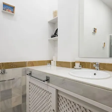 Spacious Loft In The Historic Center Apartment Malaga